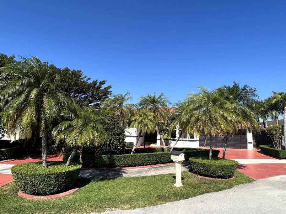 Sunny Getaway: Relaxing Miami Home Tamiami Zewnętrze zdjęcie