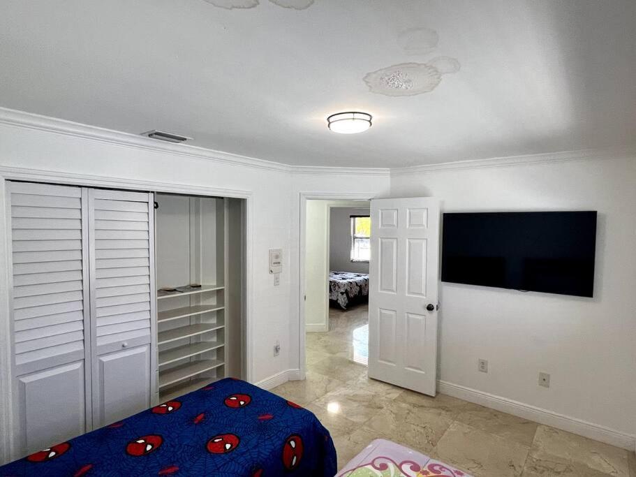 Sunny Getaway: Relaxing Miami Home Tamiami Zewnętrze zdjęcie