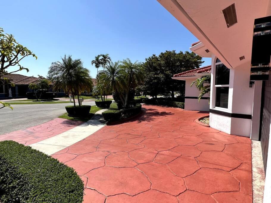 Sunny Getaway: Relaxing Miami Home Tamiami Zewnętrze zdjęcie