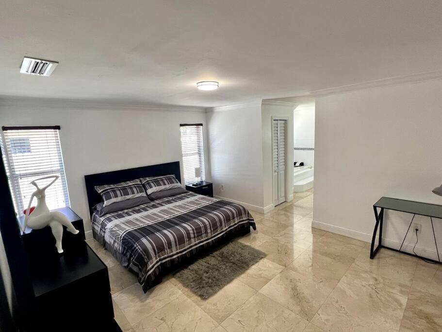 Sunny Getaway: Relaxing Miami Home Tamiami Zewnętrze zdjęcie