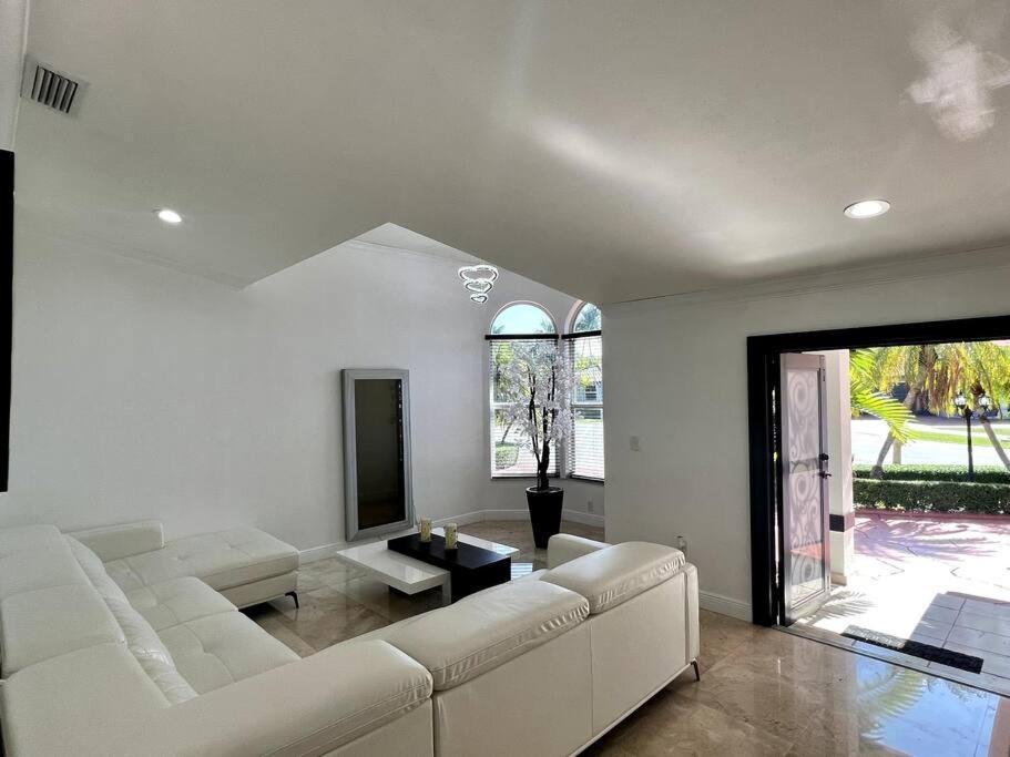 Sunny Getaway: Relaxing Miami Home Tamiami Zewnętrze zdjęcie