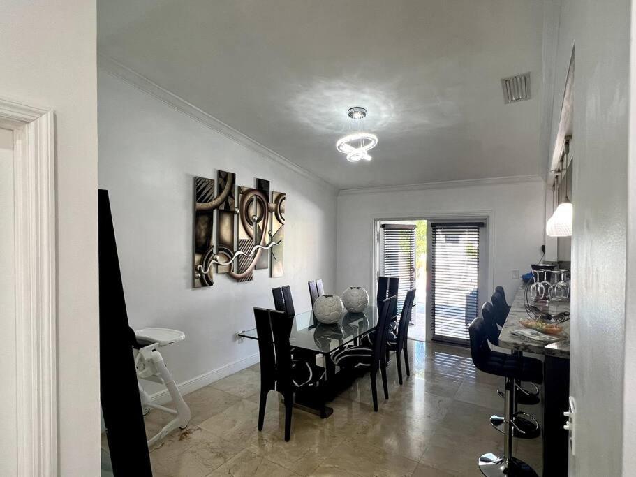 Sunny Getaway: Relaxing Miami Home Tamiami Zewnętrze zdjęcie