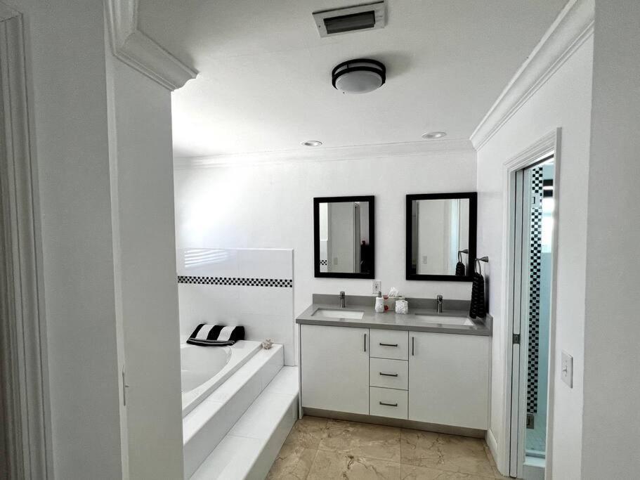 Sunny Getaway: Relaxing Miami Home Tamiami Zewnętrze zdjęcie